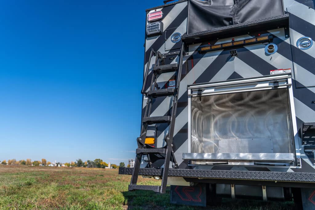 Natrona-County-#15800-01-Pumpers-EZ-Climb-Ladder